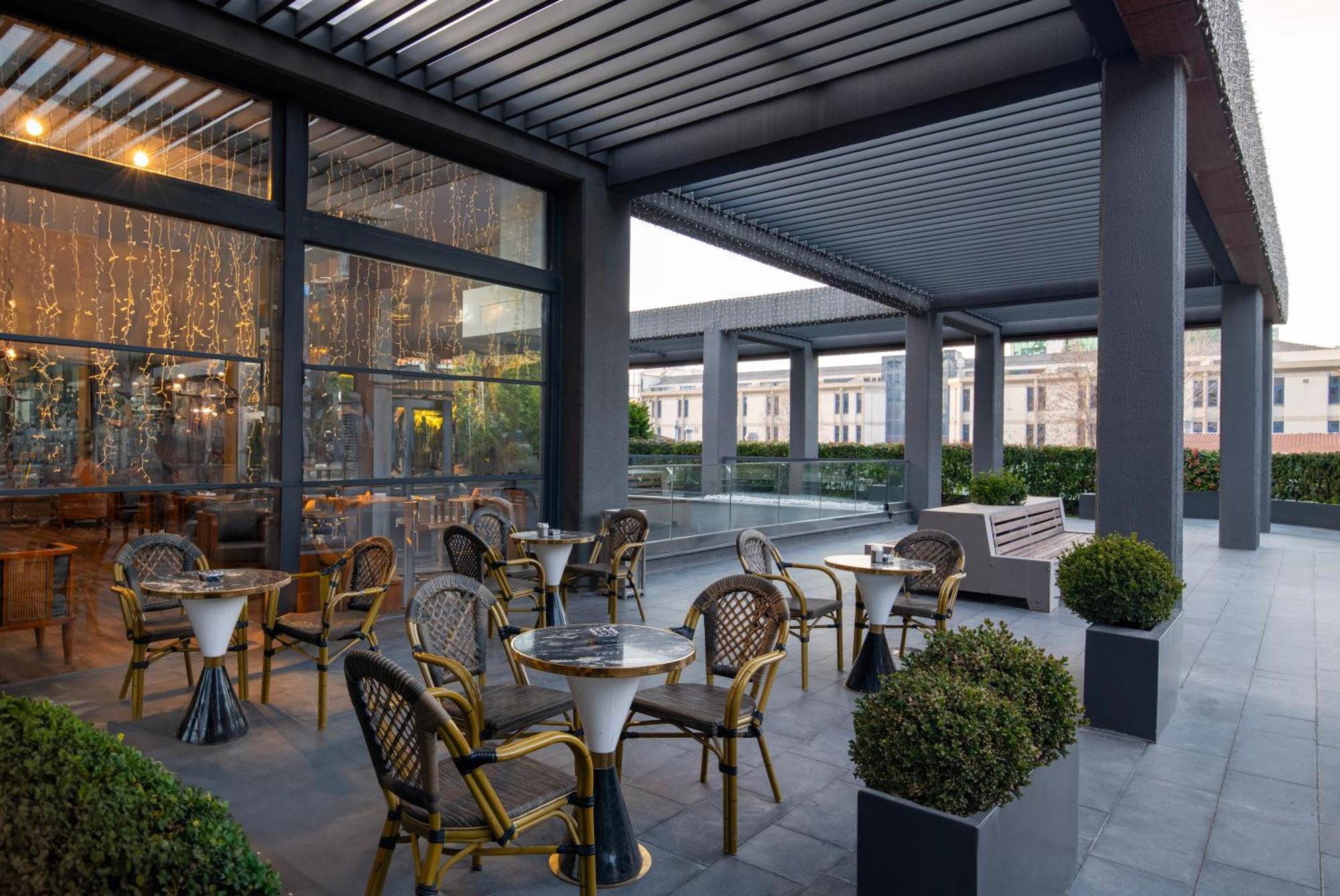 Movenpick Living Istanbul West Hotel Luaran gambar
