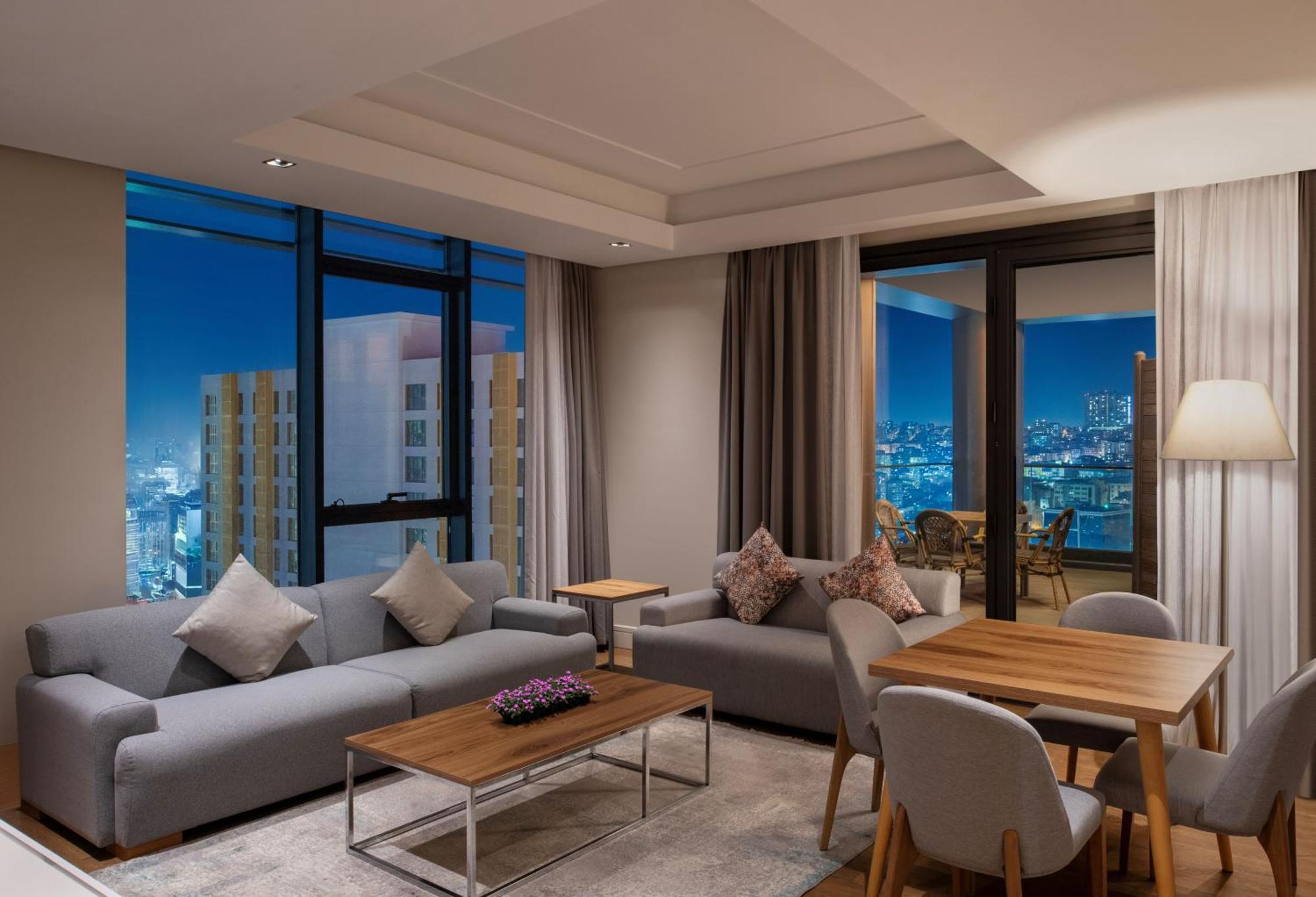 Movenpick Living Istanbul West Hotel Luaran gambar