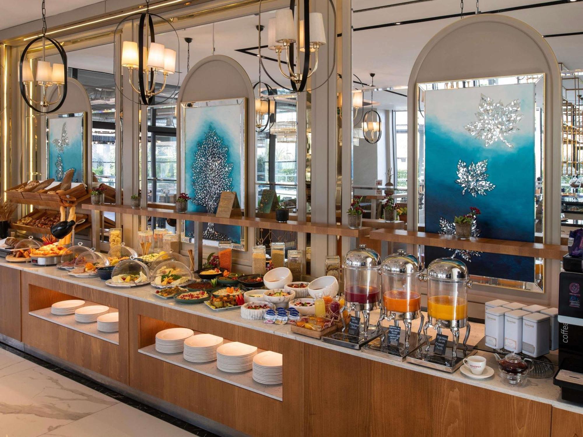 Movenpick Living Istanbul West Hotel Luaran gambar