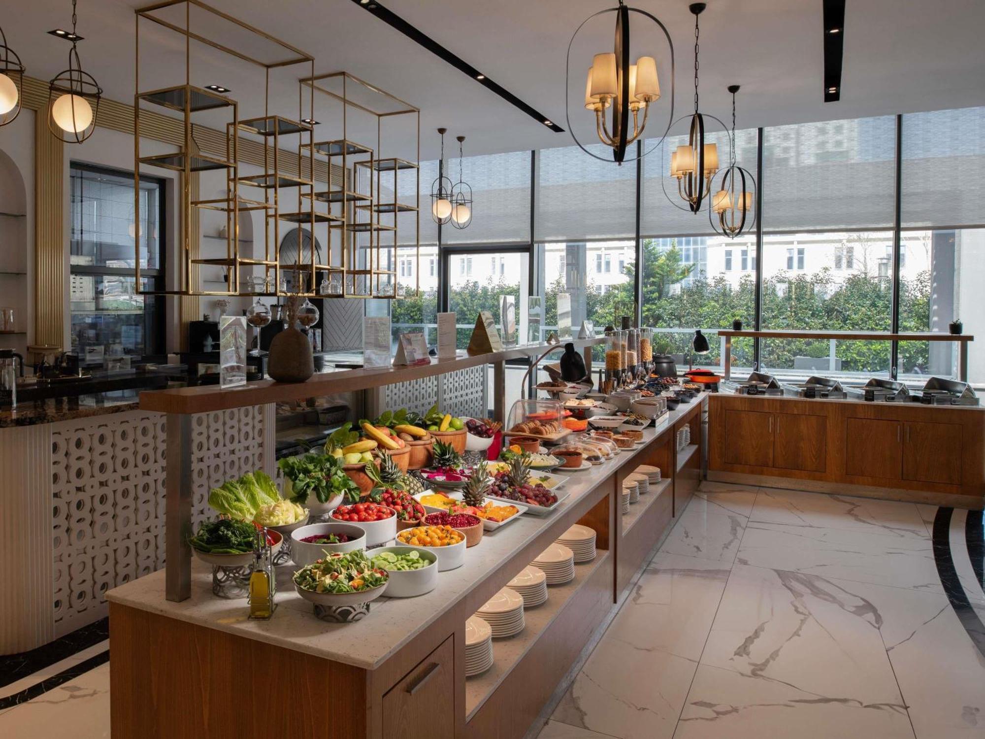 Movenpick Living Istanbul West Hotel Luaran gambar