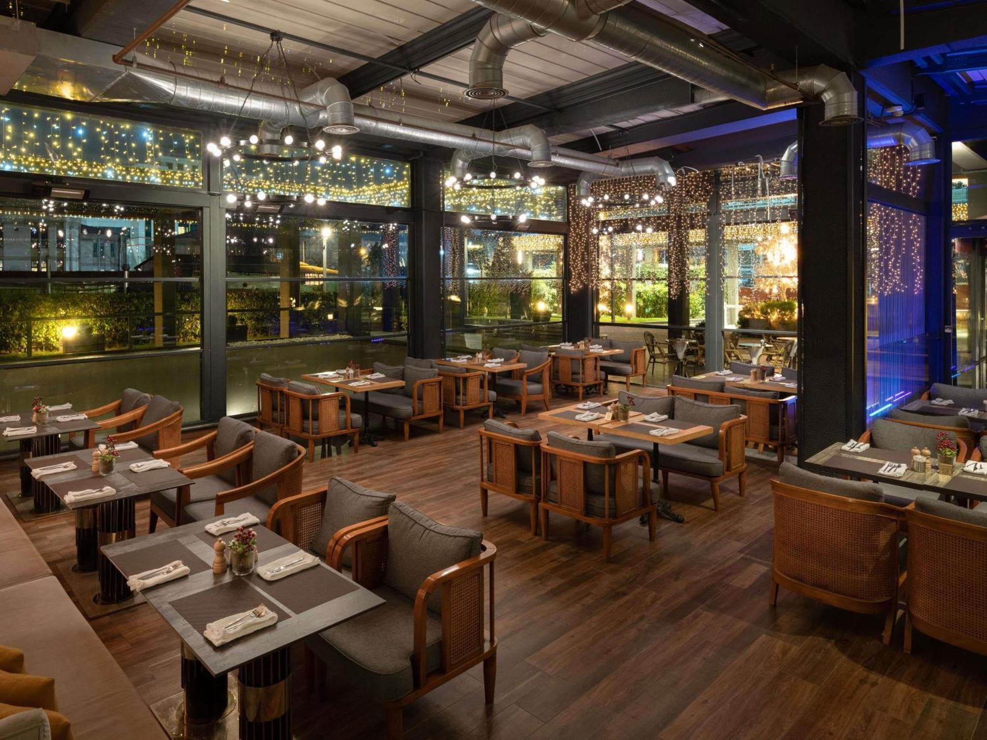 Movenpick Living Istanbul West Hotel Luaran gambar