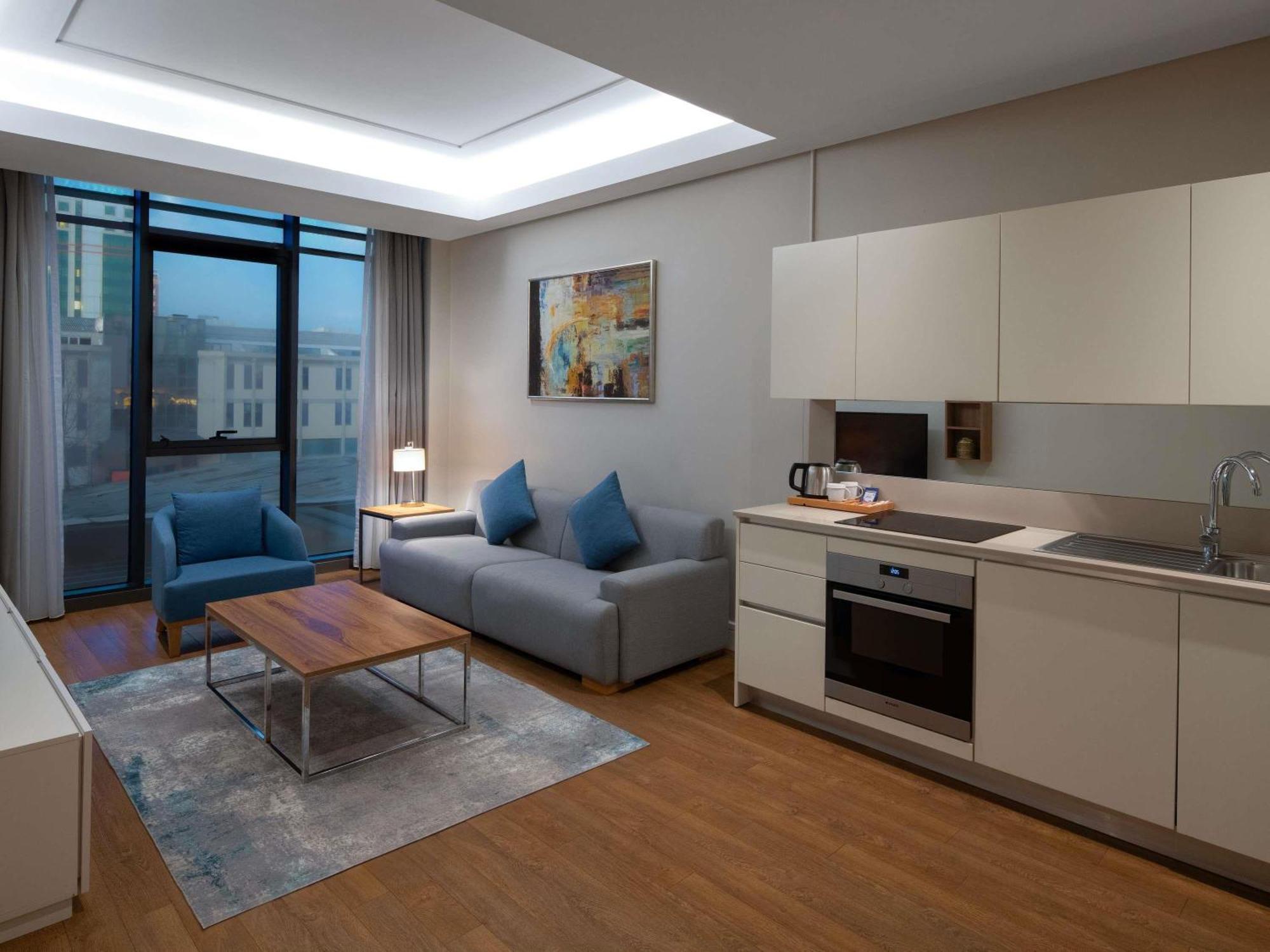 Movenpick Living Istanbul West Hotel Luaran gambar