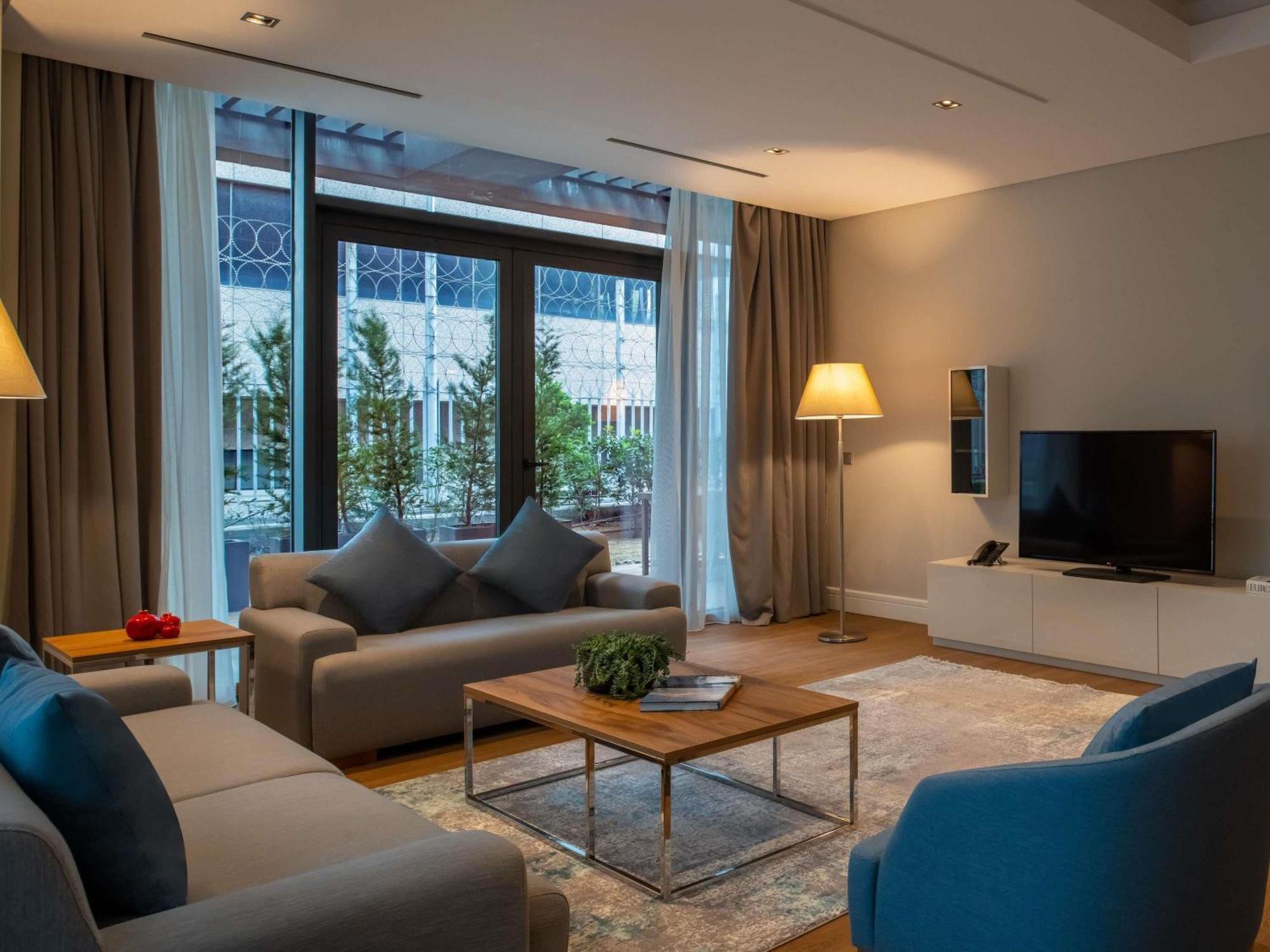 Movenpick Living Istanbul West Hotel Luaran gambar