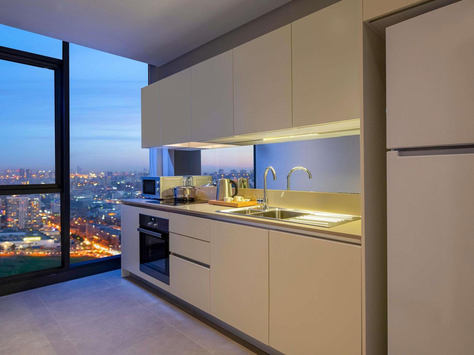 Movenpick Living Istanbul West Hotel Luaran gambar